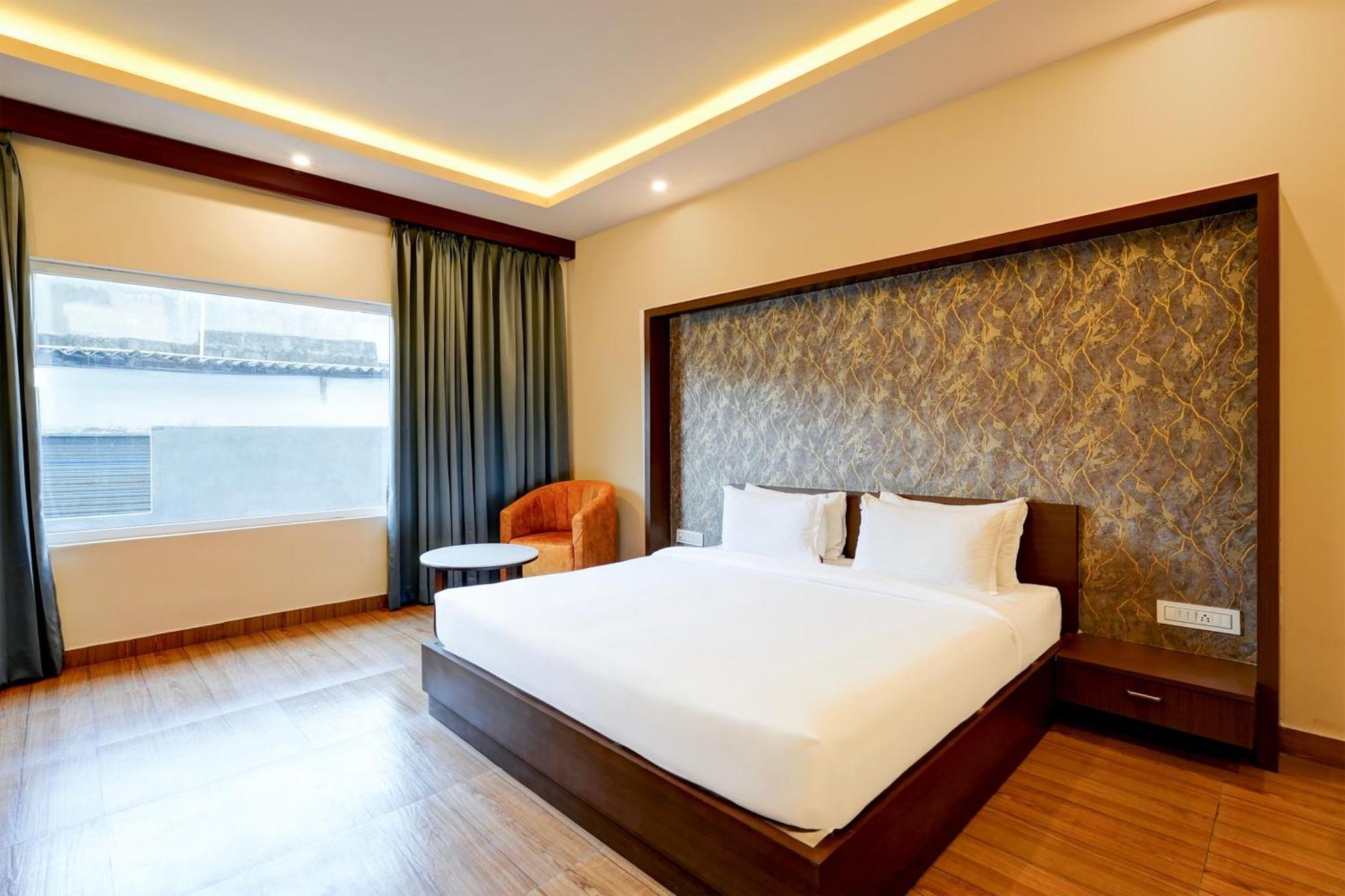 Hotel New Delhi Exterior photo